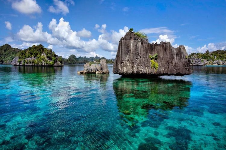 Misool Eco Resort, Penginapan Sejuk dan Ramah Lingkungan - Go Trip Indonesia