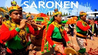 Saronen, Nyelekit Tapi Menarik!